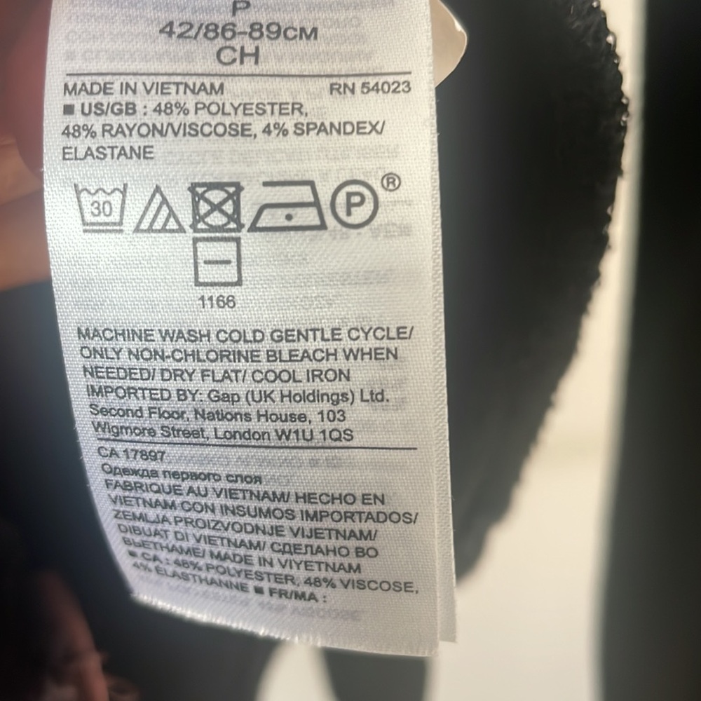 Banana Republic Woman’s Small Black Long Sleeve Cardigan - Picture 8 of 8
